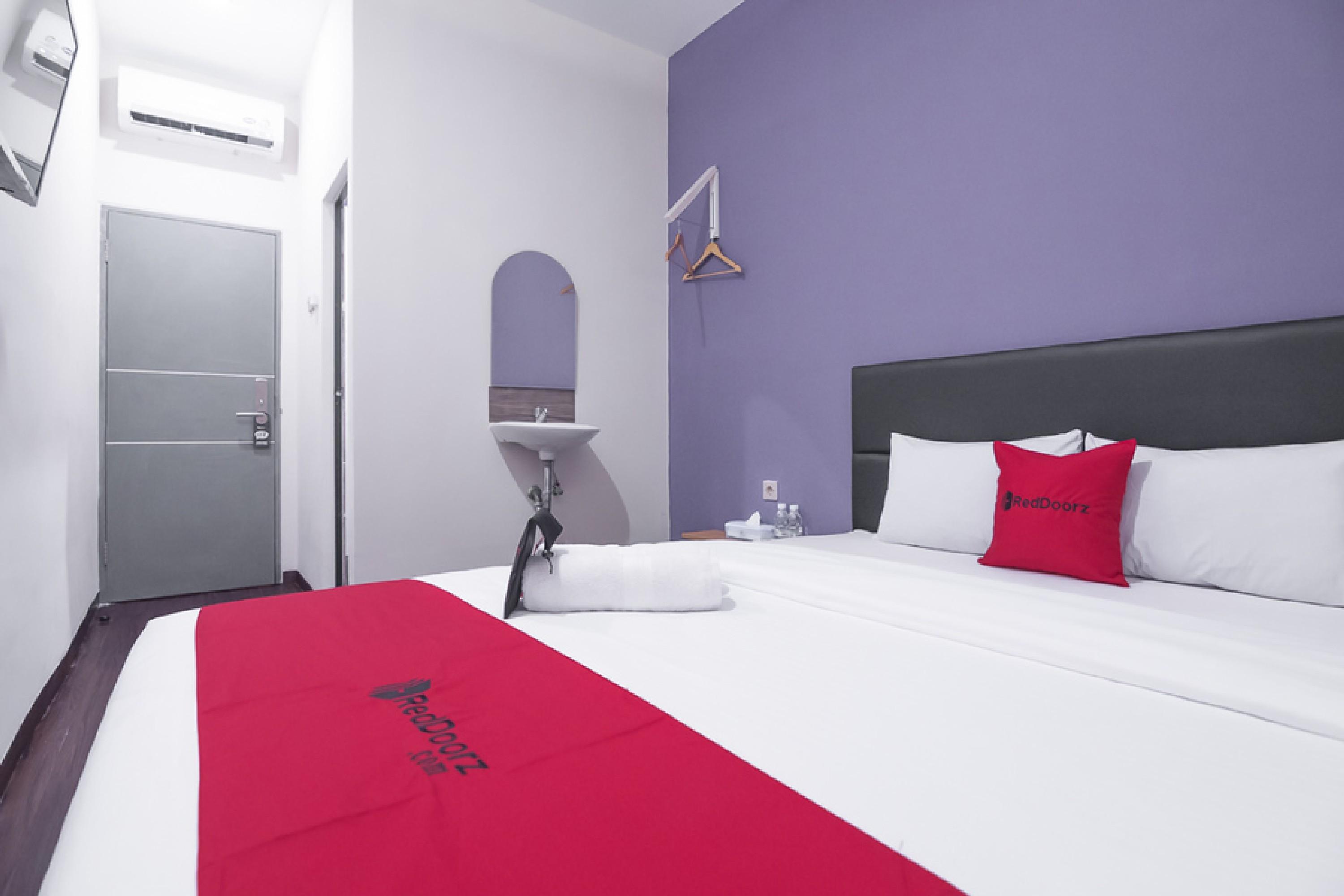 Hotel RedDoorz near ITC Mangga Dua Jakarta Exterior foto