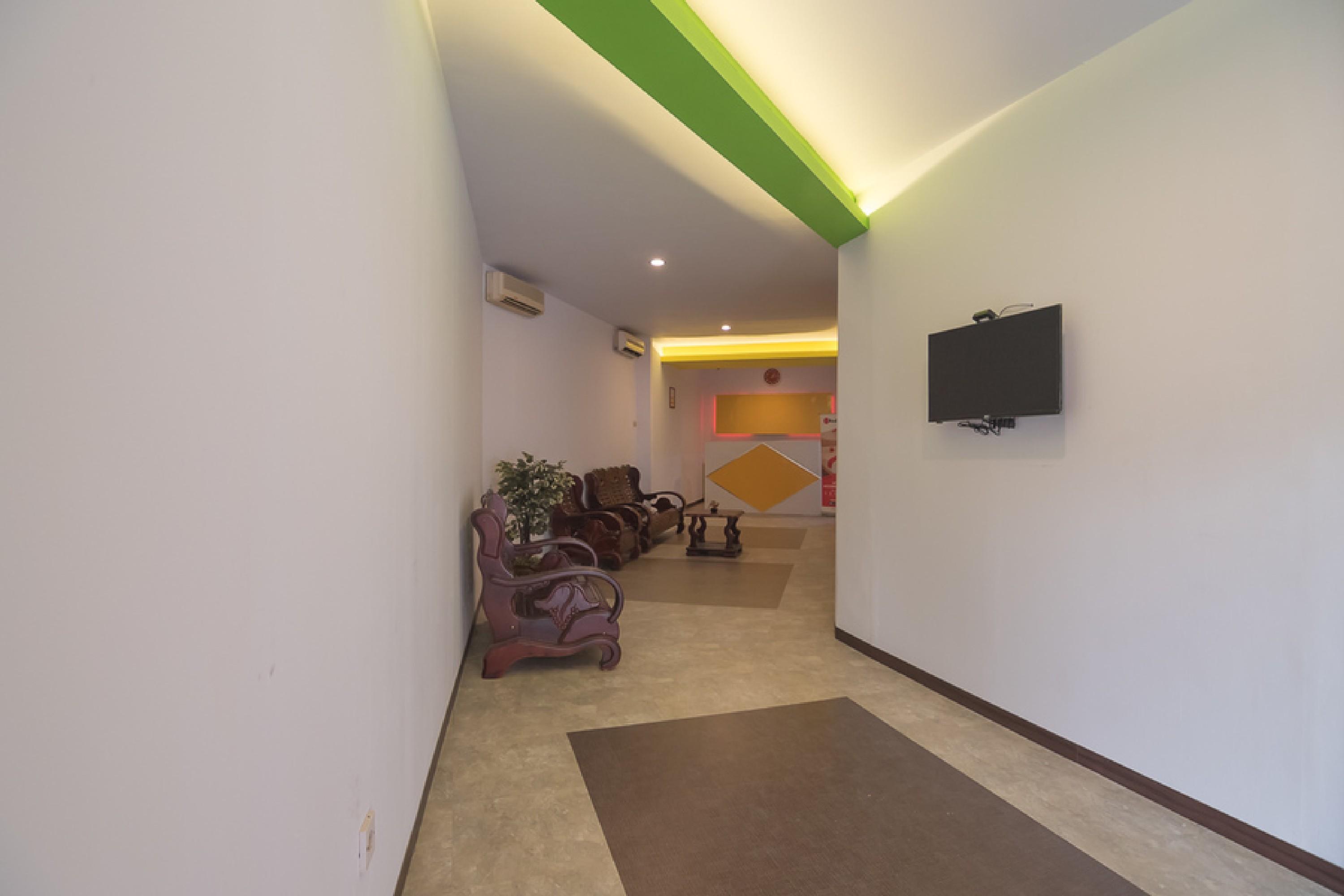 Hotel RedDoorz near ITC Mangga Dua Jakarta Exterior foto